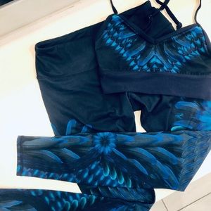 Alo Yoga Bra and Legging set